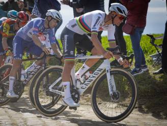 Mathieu van der Poel over Amstel Gold Race: ‘Grootste rivalen? Nog niet naar de deelnemerslijst gekeken’