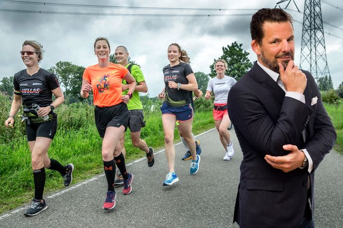 Jerry Goossens: ,,De bewondering voor de uitzonderlijke prestaties van topsporters wordt onderstreept door iedere halfslachtige poging die je zelf onderneemt.”