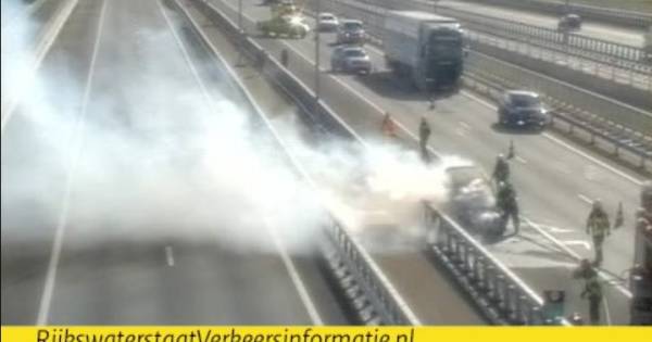 Lange file op A50 door autobrand en uitgevallen matrixborden