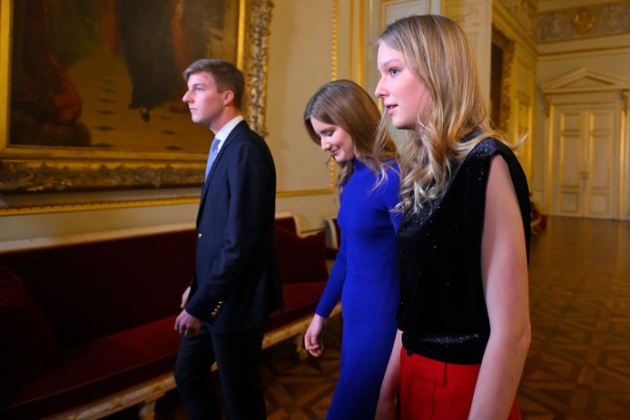 Emmanuel, Elisabeth and Eleonore on their way to the reception.