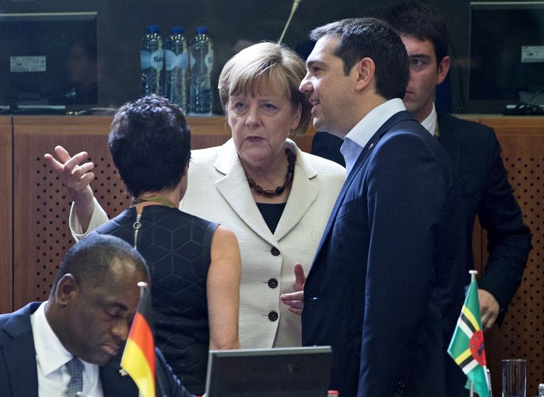 Overleg tussen Bondskanselier Angela Merkel en de Griekse premier Alexis Tsipras in Brussel, foto van afgelopen woensdag. Beeld REUTERS