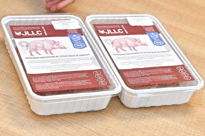 De wildburgers van everzwijn.