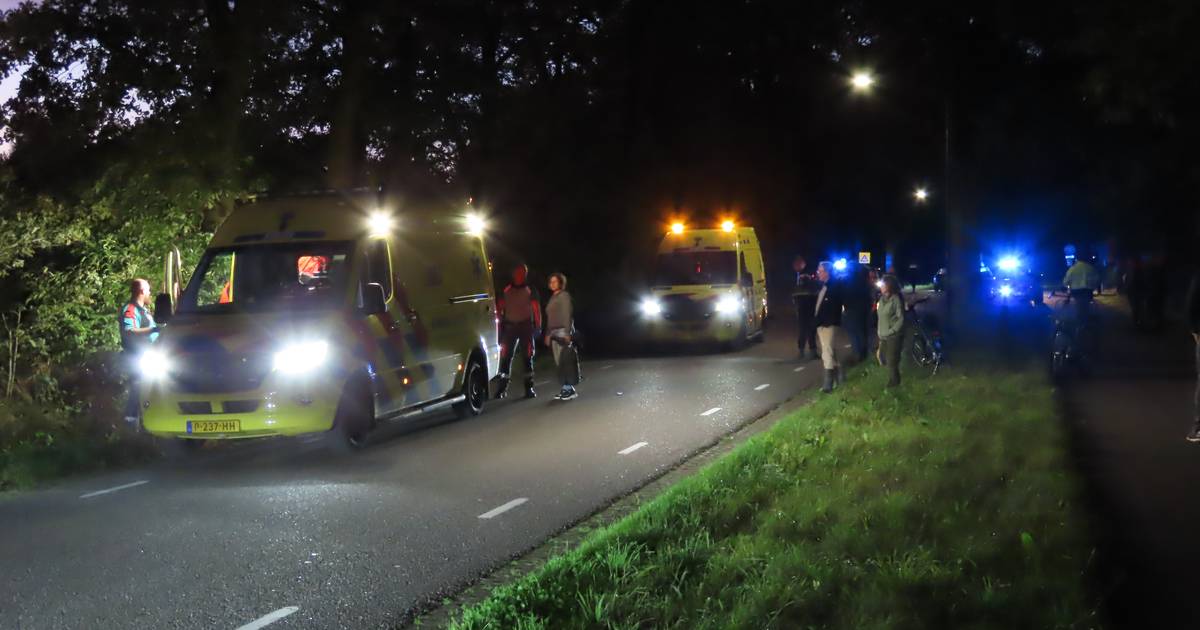 Zware aanrijding tussen auto en motor in Wilbertoord, bestuurder op verkeerde weghelft | Land van Cu