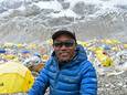 Sherpa Kami Rita beklom voor de 29ste keer de Mount Everest. Hij is daarmee de man die het vaakst 'on top of the world' stond.