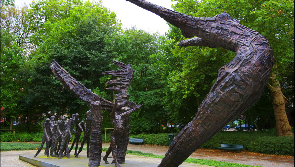 Slavernijmonument in het Oosterpark, Amsterdam Beeld anp
