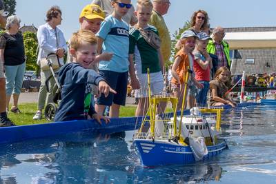 Groot enthousiasme over kleine boten: modelbouwclub Replica toont zijn schatten op de Aelse dag