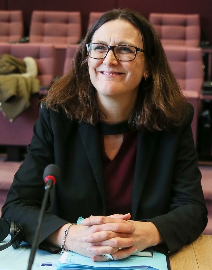 De Europese handelscommissaris Cecilia Malmström wil samen met andere getroffenen optrekken tegen de heffing op staal en aluminium van de Amerikaanse president Trump.