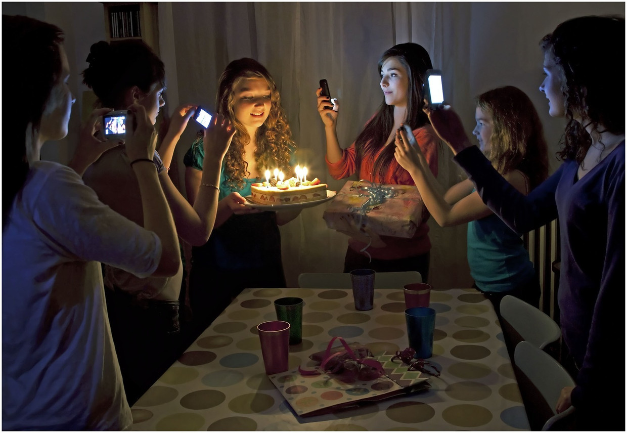 'Strangers in the Light' Beeld Catherine Balet