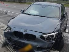 Automobilist rijdt bij Meubelboulevard BMW in de vernieling 