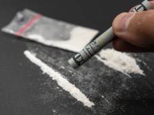Grote hoeveelheid drugs gevonden bij bedrijf in Oosterhout, vermoedelijk cocaïne