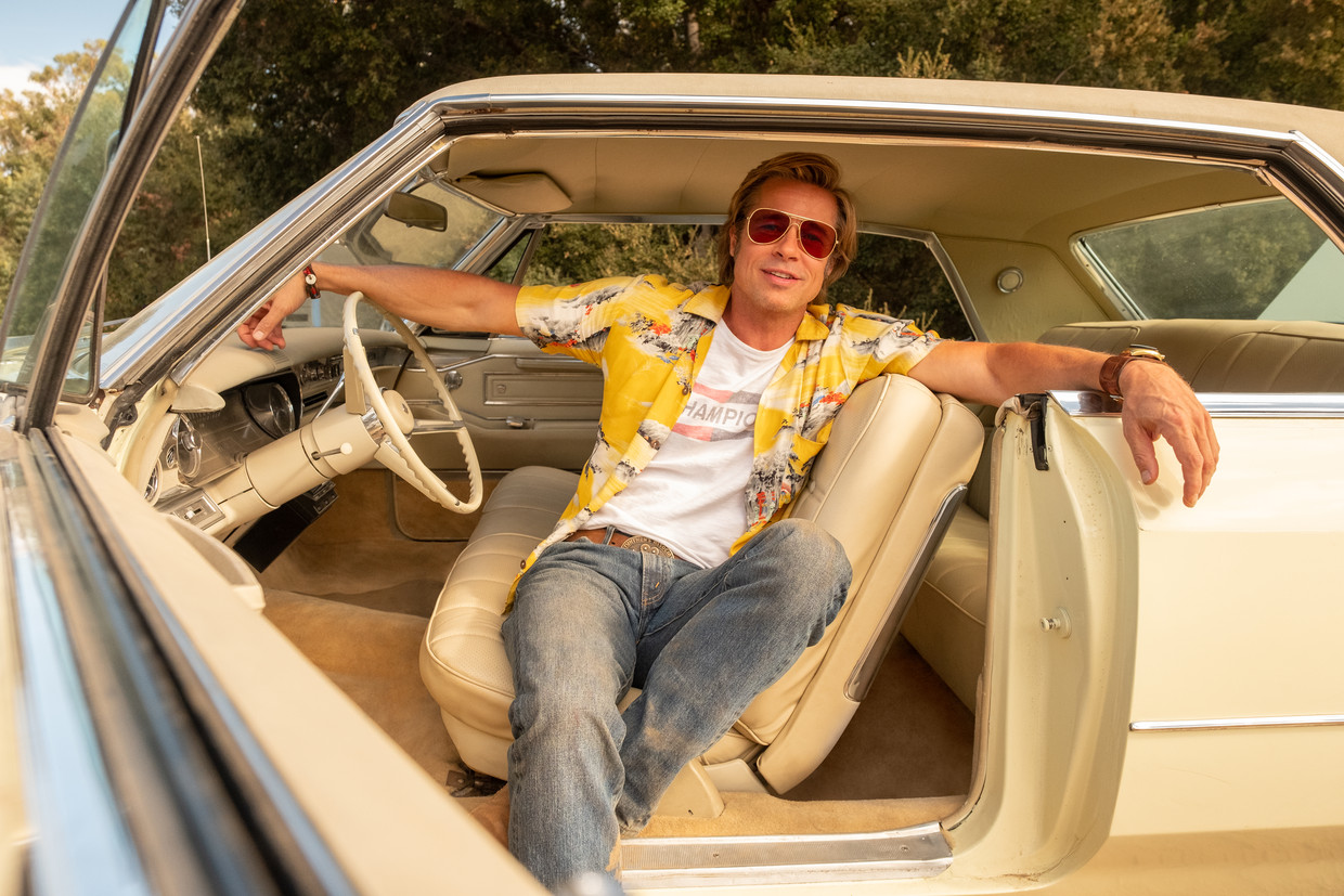 Brad Pitt als stuntman Cliff Booth in Once Upon a Time in... Hollywood Beeld 