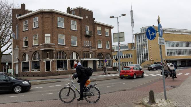Markant Schiedams pand staat leeg, eigenaar denkt aan nieuw restaurant: ‘Zou mooi visitekaartje zijn’