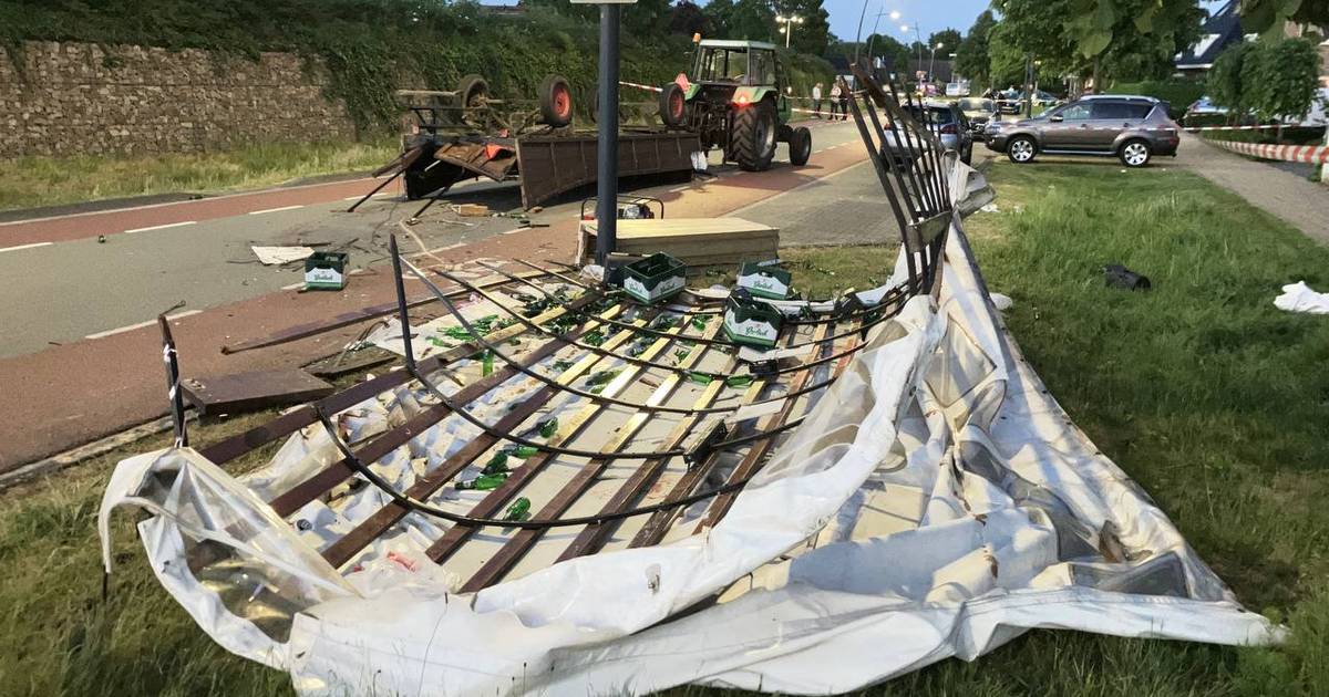 Meerdere gewonden na ernstig ongeval met tractor en platte wagen in Losser, traumahelikopter opgeroepen - Tubantia.