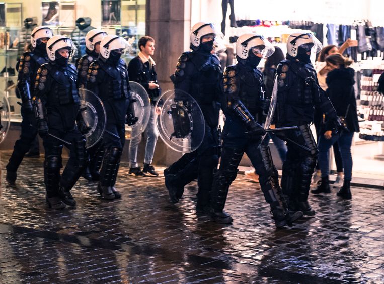 Beeld ter illustratie. Politieagenten in de straten van Brussel. Beeld Photo News