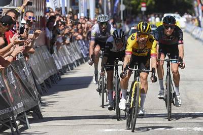 Meer dan klaar voor de Vuelta: Roglic wint slotrit en is eindwinnaar in Burgos, Pedersen doet hetzelfde in Denemarken