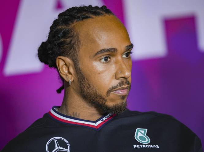 “Zelfs mijn ouders wisten van niets”: Lewis Hamilton komt met opmerkelijke details over transfer naar Ferrari