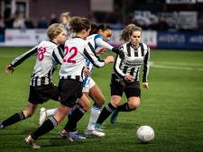 Trots overheerst bij voetbalsters De Tukkers, ondanks ruime nederlaag in bekertoernooi