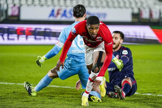 Az Verslaat Fc Twente In Foutenfestival En Legt Druk Bij Psv Nederlands Voetbal Tubantia Nl