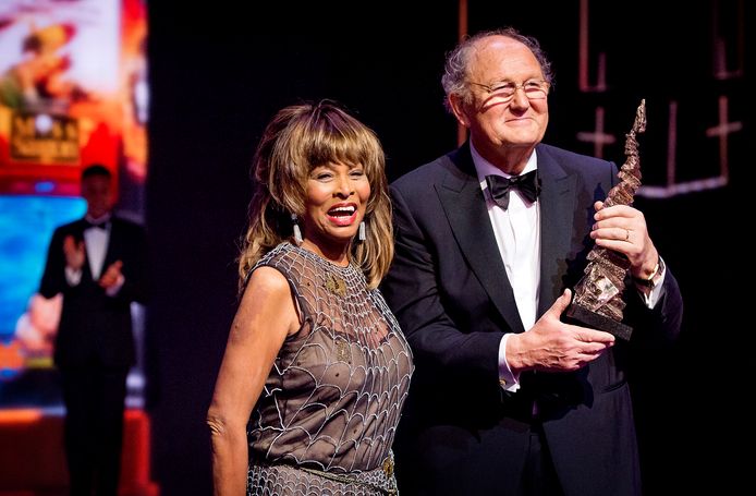 Joop van den Ende nadat hij in februari 2016 een oeuvre-award kreeg van Tina Turner. ,,Alles wat ik vroeg was meer dan in het contract stond," zei hij tegen alle medewerkers achter de schermen.