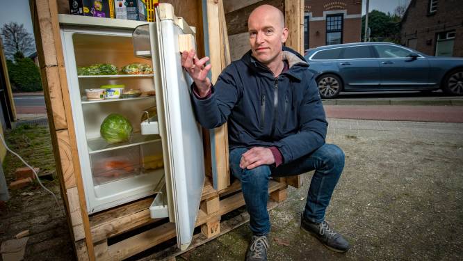 Buurtkoelkast in De Hoven bestrijdt voedselverspilling en armoede én zorgt voor verbinding