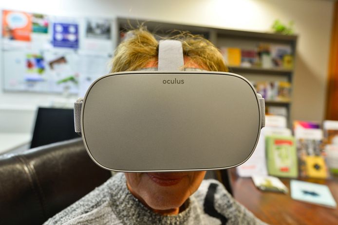SWOVE neemt een VR-bril in gebruik met betrekking tot voorlichting over dementie