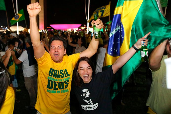 Aanhangers van Bolsonaro vieren feest in hoofdstad Brasilia.