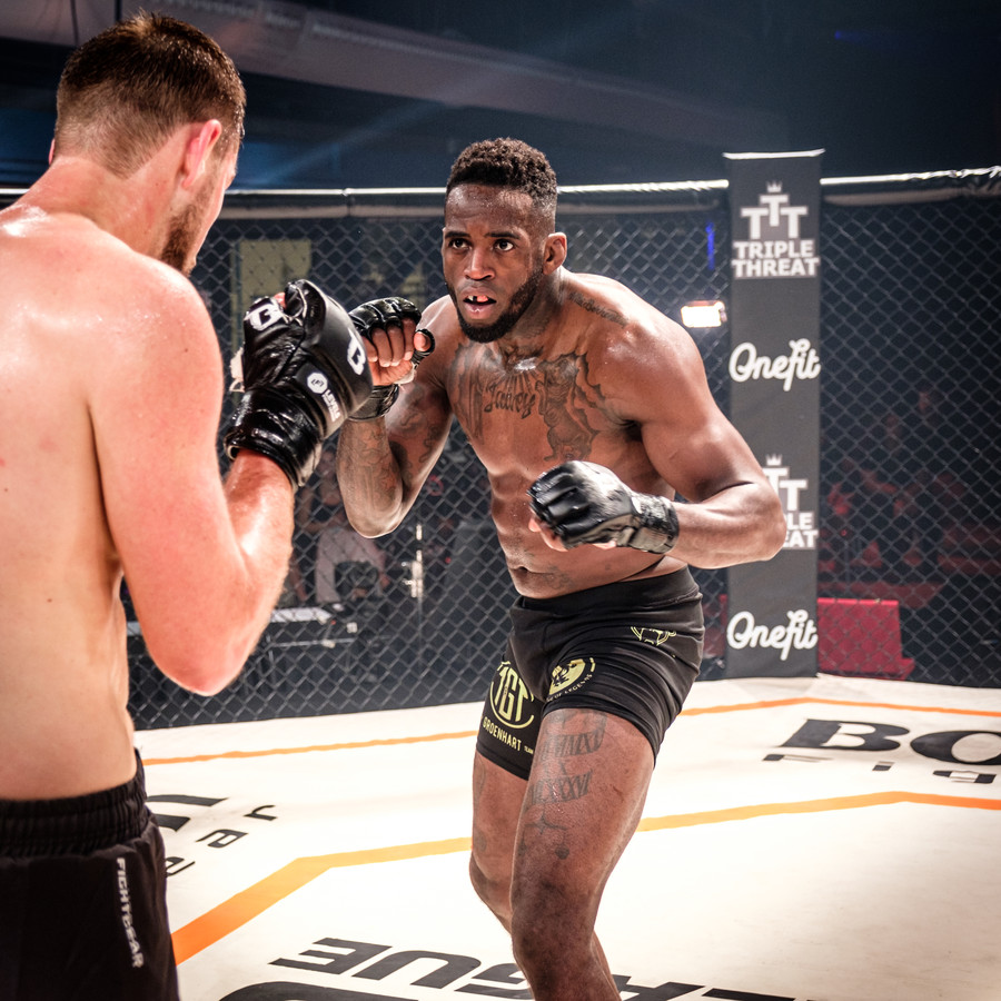 Murthel Groenhart gaat in oktober op voor derde MMAzege op rij Foto