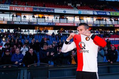 Feyenoord vestigt hoop op terugkeer Van Persie