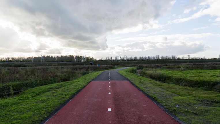 De fietsdichtheid is dunnetjes op het gloednieuwe fietspad tussen IJburg en het Diemerbos. Beeld Tammy van Nerum