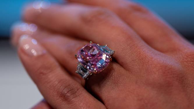“Meesterwerk”: zeer kwaliteitsvolle en zeldzame roze diamant wordt geveild voor meer dan 32 miljoen euro