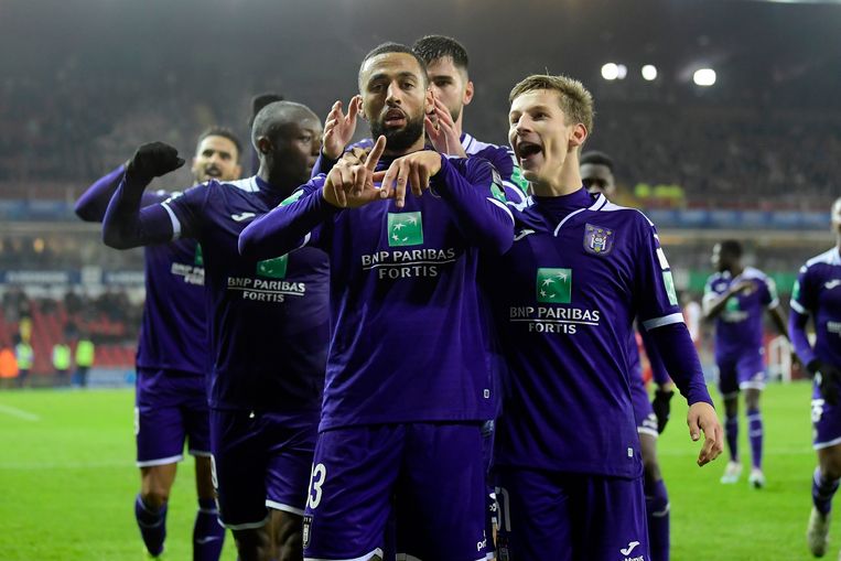 Anderlecht Rukt Op Na Moeizame Uitzege Op Essevee De Morgen