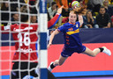 Dione Housheer neemt het Franse doel onder vuur.