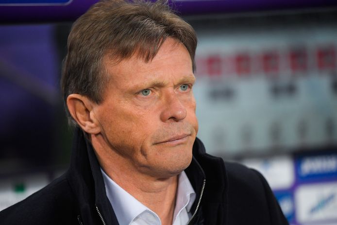 Op Zoek Naar Titel Die Hem Niet Gegund Was Antwerp Krijgt Met Frank Vercauteren Geen Uitgebluste Coach Populair In Hln Sport Hln Be