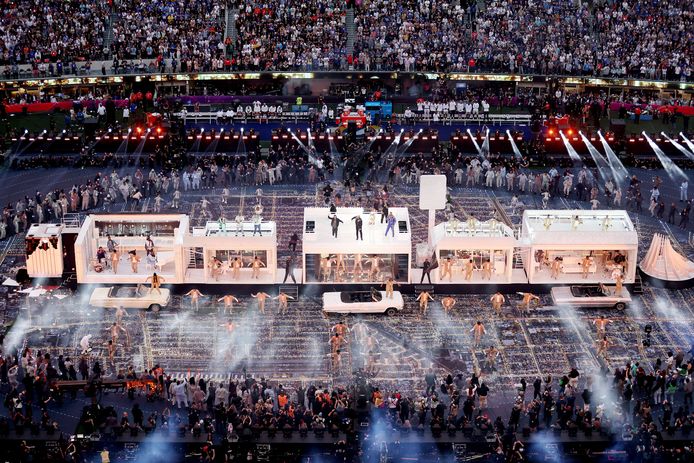 Beeld van de halftime show van de Super Bowl.