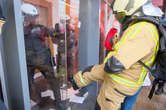 betogers aan Wetstraat 23