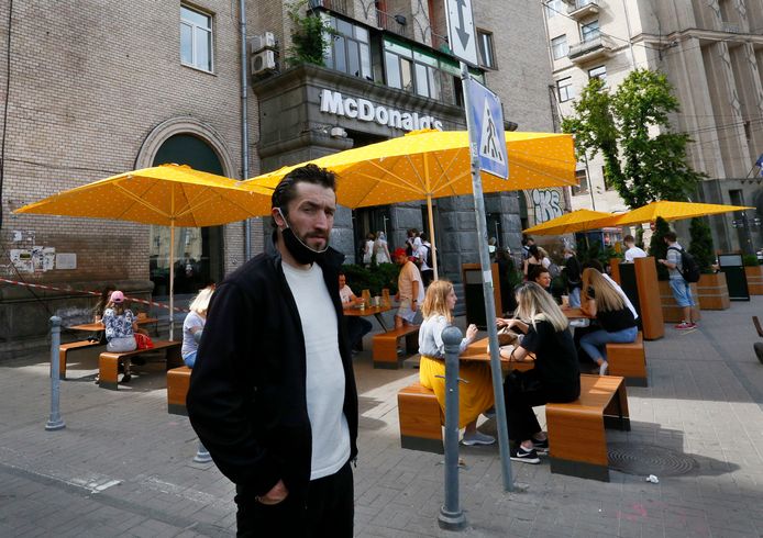 De McDonald's in het centrum van Kiev in juni 2020, toen hij - met coronaregels - nog gewoon open was.