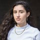 Hoe zangeres Naaz (19) haar grote bek terugvond