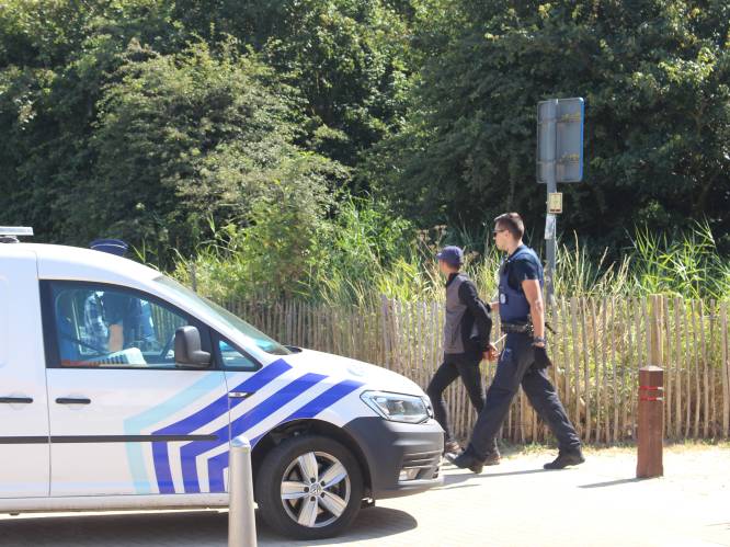 Politie klist handvol transmigranten in duinen van Zeebrugge tijdens grote controleactie