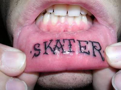 Nouvelle Tendance Les Tatouages Dans La Bouche Tendances 7sur7 Be
