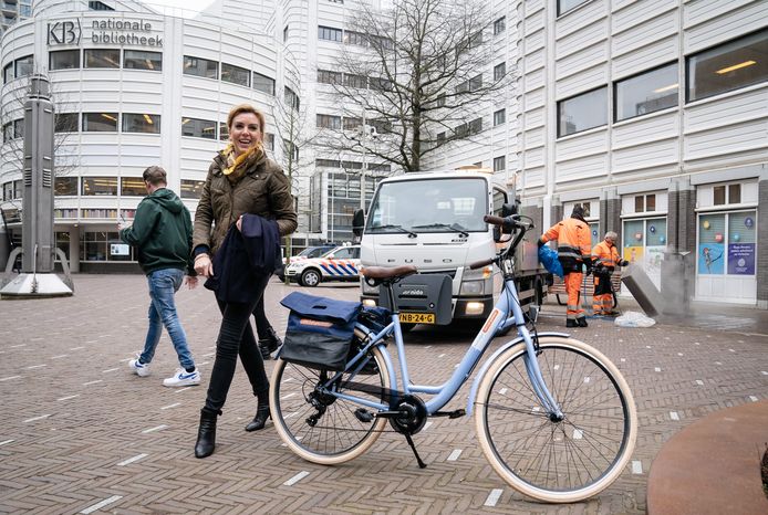 Specialiseren Lam capaciteit Ga toch fietsen: kabinet wil werknemers de auto uit krijgen | Instagram |  AD.nl