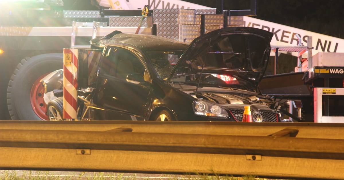 Twee gewonden bij ernstig ongeval op A1 bij Rijssen.