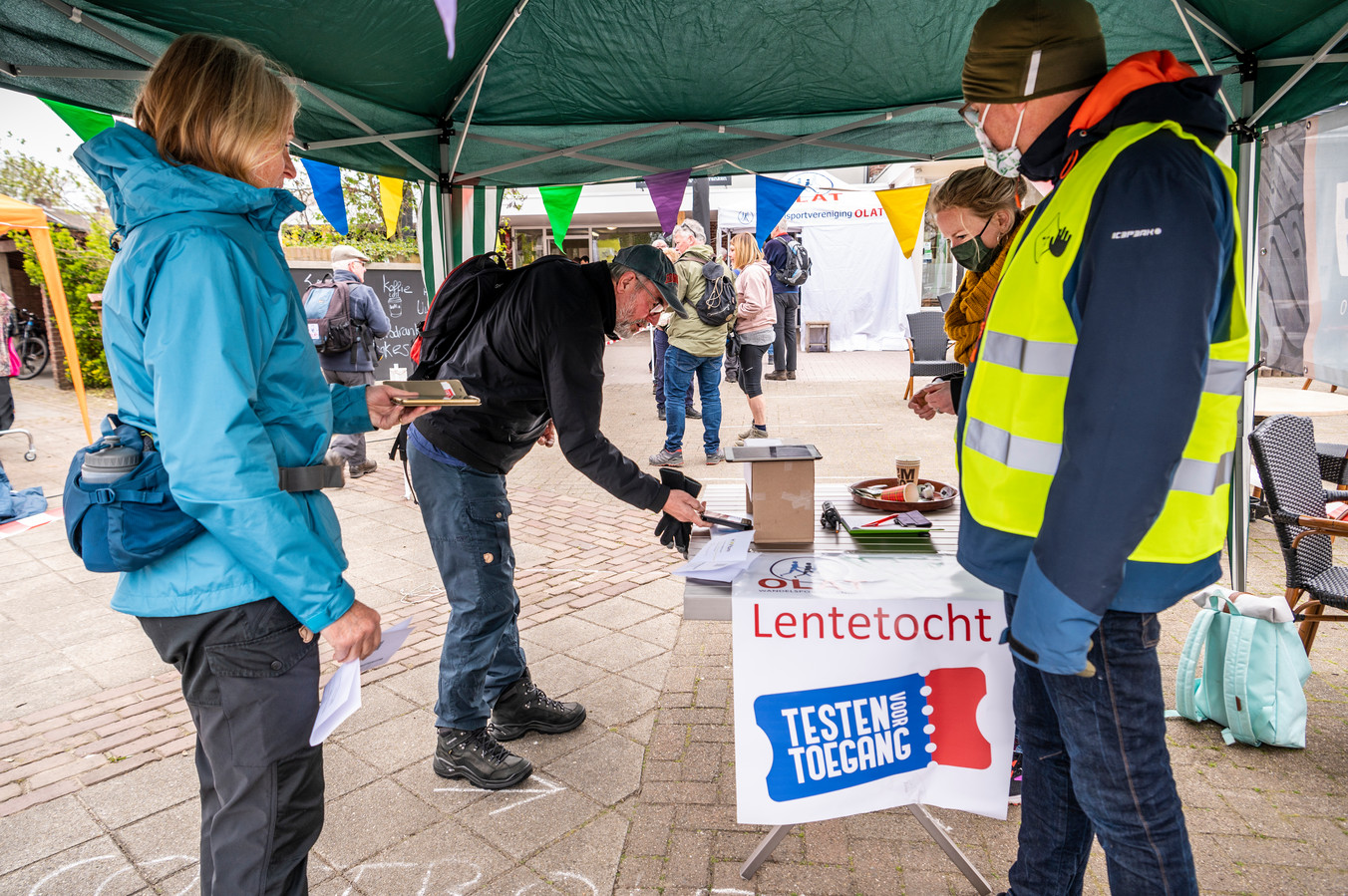 Wandelvereniging OLAT uit Sint-Oedenrode hield zondag een testwandeling in coronatijd.