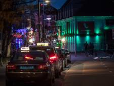 Misstanden en woekerprijzen bij taxivervoer in Eindhoven: ‘Drie man sleurden mijn klant uit de taxi’