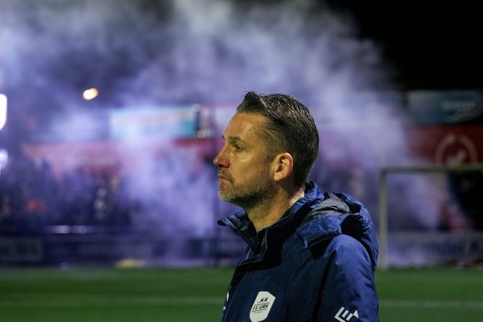 Gert Jan Karsten, trainer van Urk, had weinig goede woorden over voor zijn team na de nederlaag tegen degradatieconcurrent ASWH.