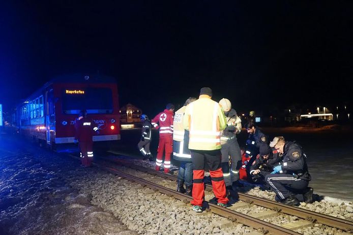 Een Belgische wintersporter overleefde de aanrijding met een trein niet.