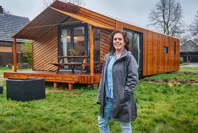 Het tiny house van Cindy Teunissen aan de Neerveldstraat in Oss.