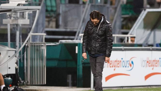 Verliezend NAC-trainer schuldbewust: ‘Ik heb sorry gezegd, de eerste helft was mijn fout’