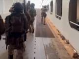 Italiaanse mariniers enteren gekaapt Turks vrachtschip