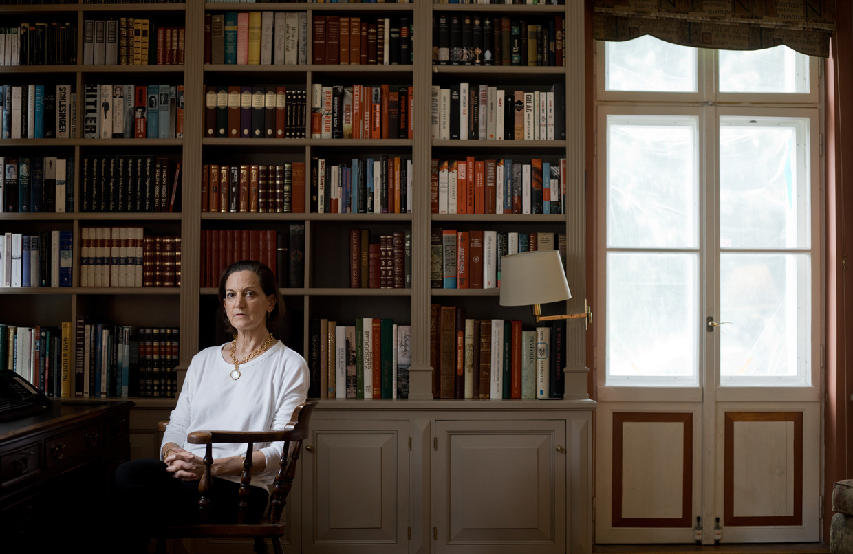 Anne Applebaum: ‘Trump en Poetin werden president voor het geld en zijn bang om hun ambt te verliezen omdat ze in de cel zouden kunnen terechtkomen.’
 Beeld Piotr Malecki