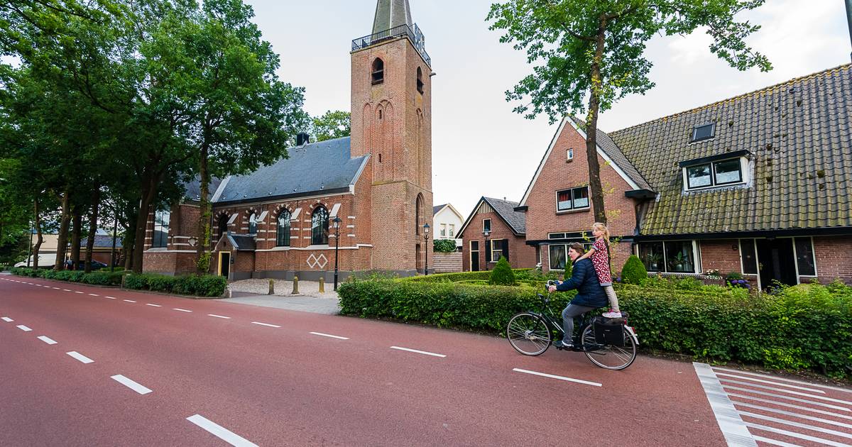 Bij zwartekousenkerk in Urk ging het mis, maar in Maartensdijk en Groenekan níet: hoe zit dat?